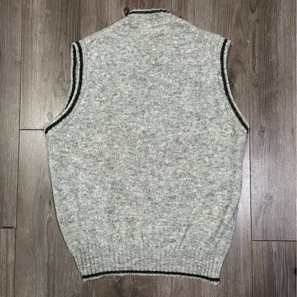 Vintage Sweater Vest - Picture 3 of 3